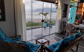 Casa na praia em São Sebastião